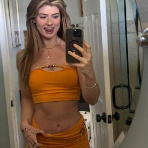 Faith Ordway onlyfans